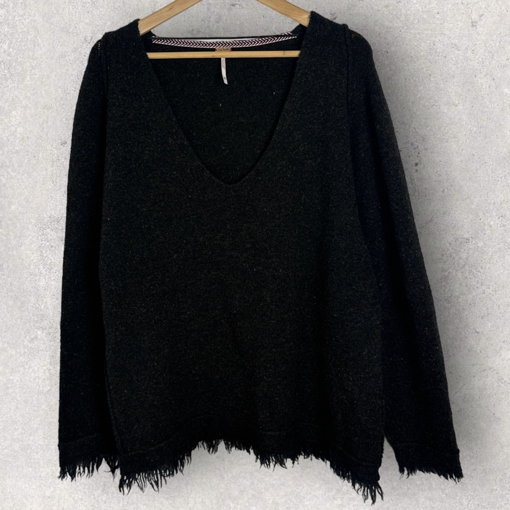 Free People Irresistible Wool Pullover Knit Sweater Fringe Bohemian XS Oversized - Picture 13 of 13